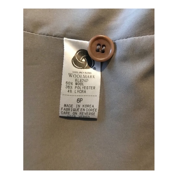 TAHARI Petite Suit - Picture 3 of 3